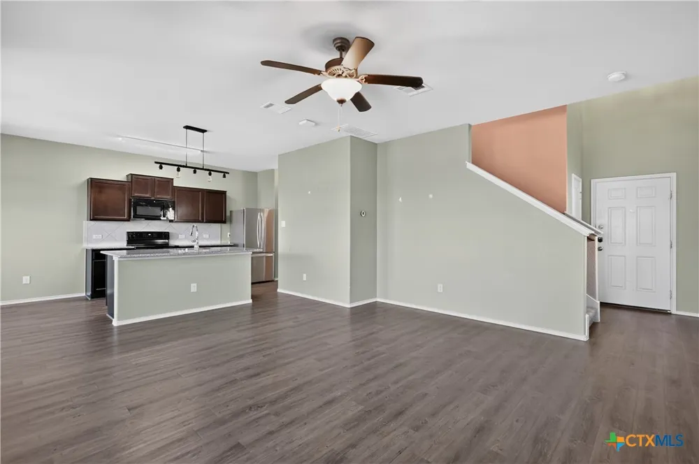 456 Major Lee Lane Jarrell, TX 76537