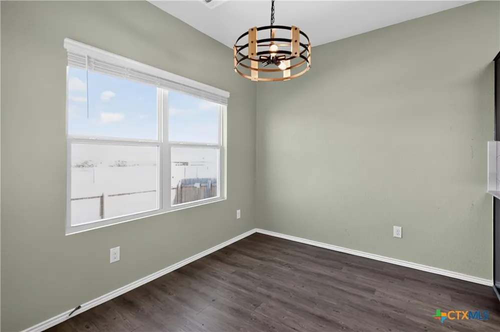 456 Major Lee Lane Jarrell, TX 76537