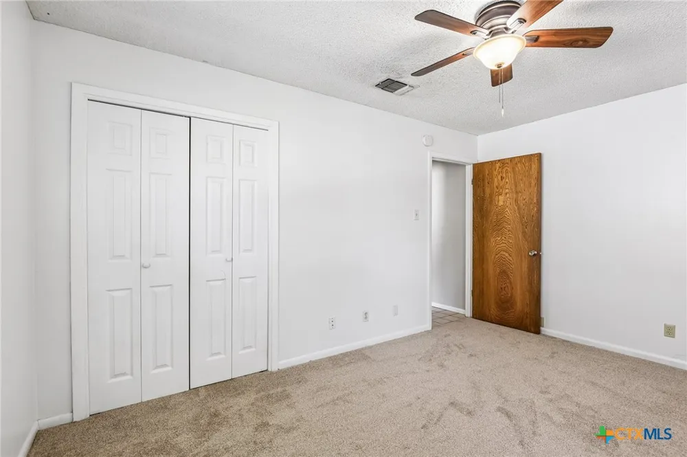 1641 Driftwood Drive Seguin, TX 78155