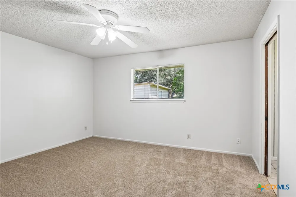 1641 Driftwood Drive Seguin, TX 78155