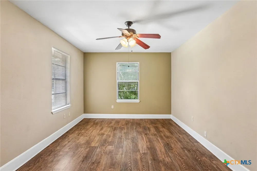 1641 Driftwood Drive Seguin, TX 78155