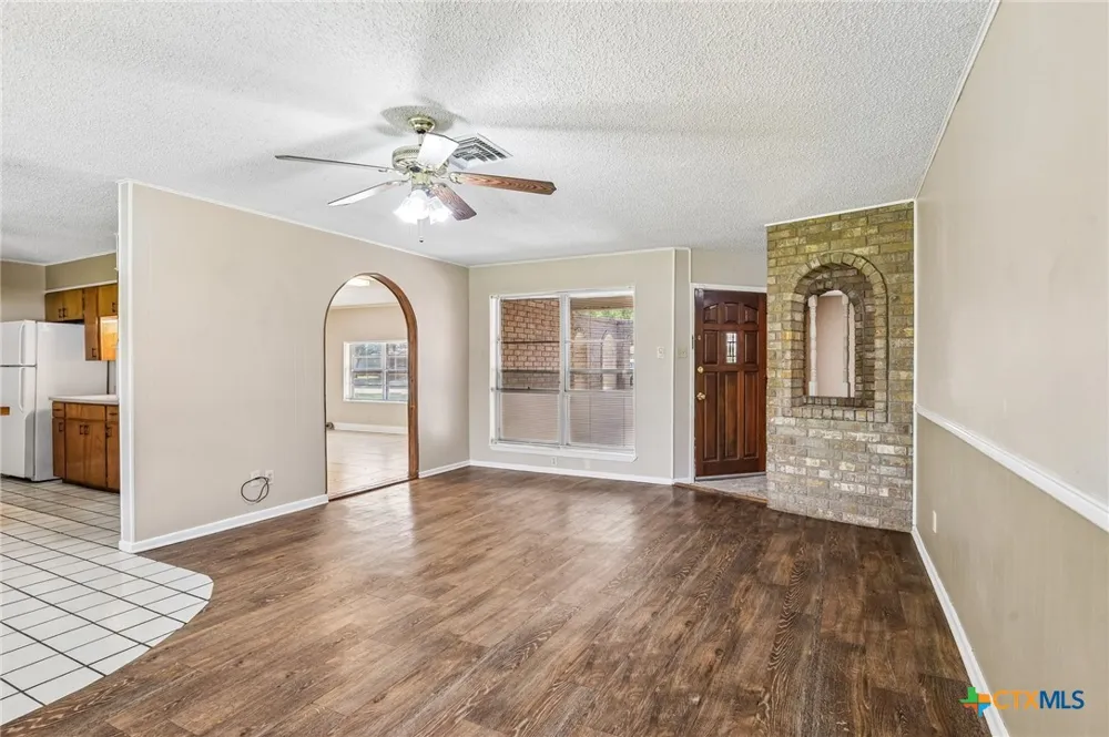 1641 Driftwood Drive Seguin, TX 78155