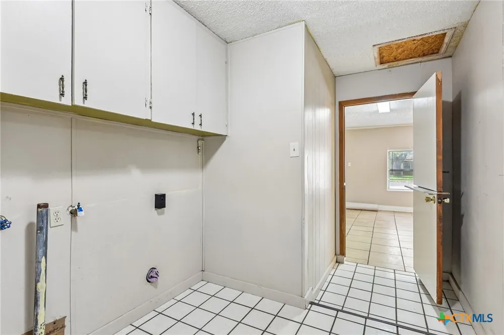 1641 Driftwood Drive Seguin, TX 78155