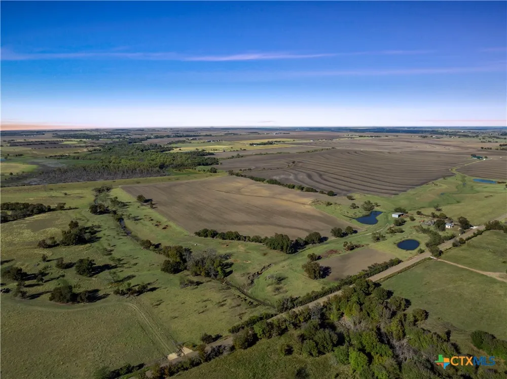 2663 W Crabb West, TX 76691