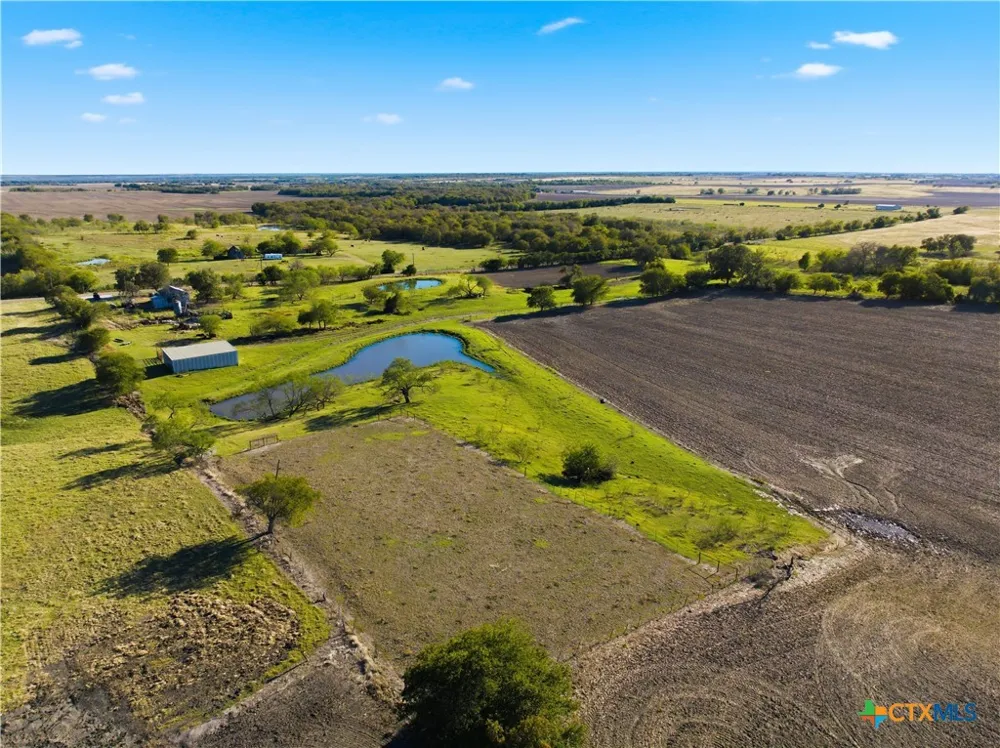 2663 W Crabb West, TX 76691