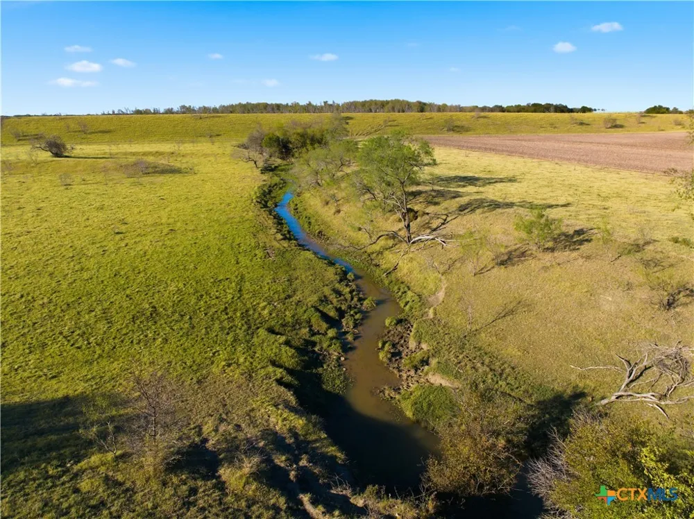 2663 W Crabb West, TX 76691