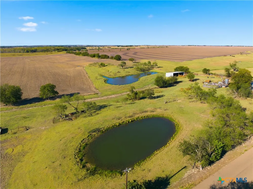 2663 W Crabb West, TX 76691