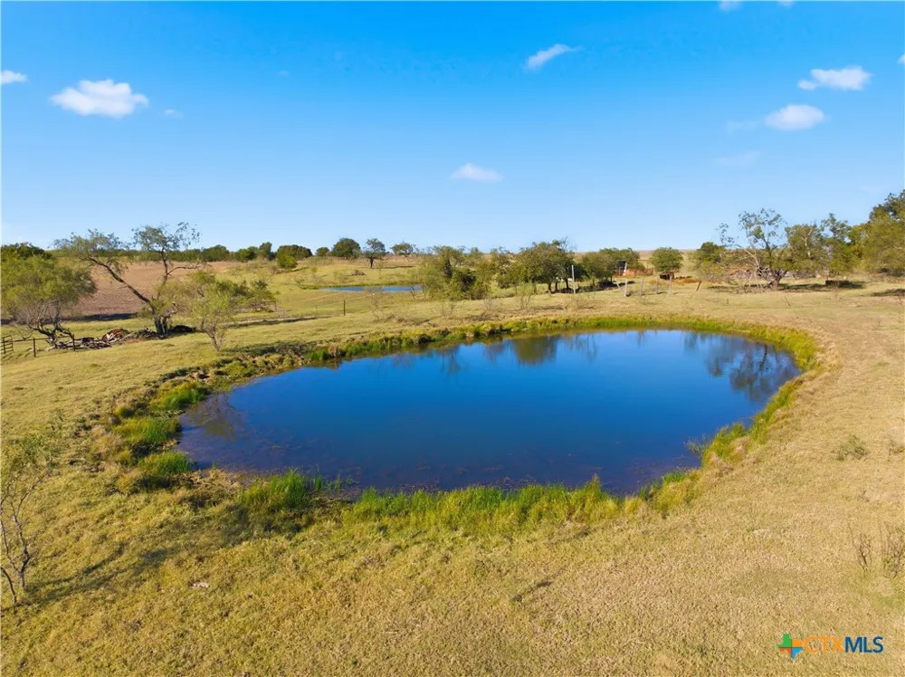 2663 W Crabb West, TX 76691