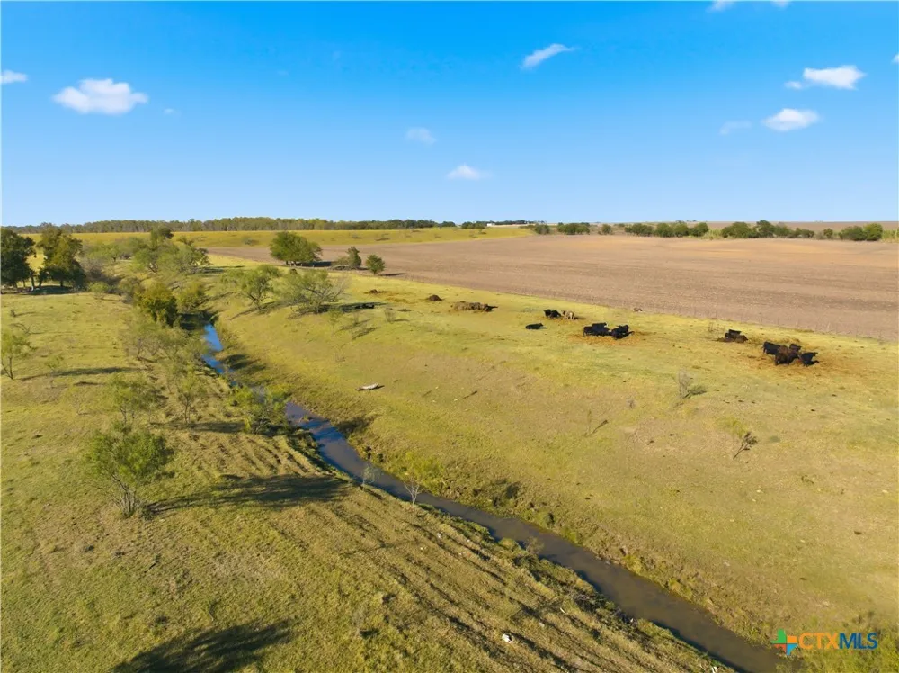 2663 W Crabb West, TX 76691