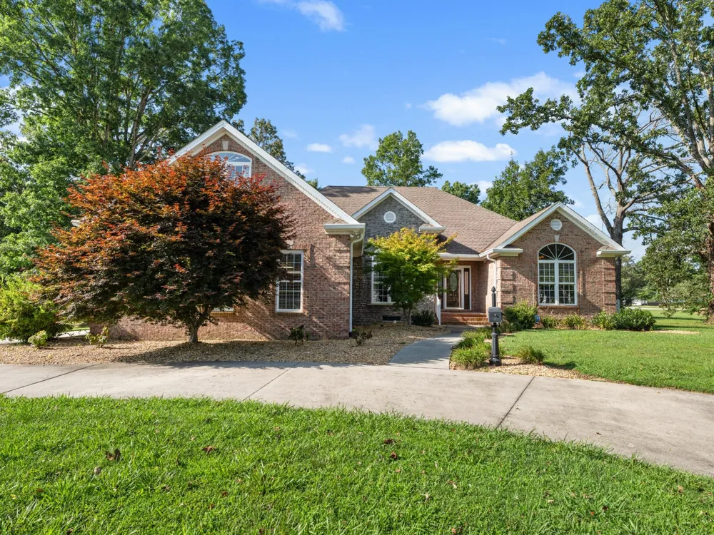 142 Heritage Cir Manchester, TN 37355