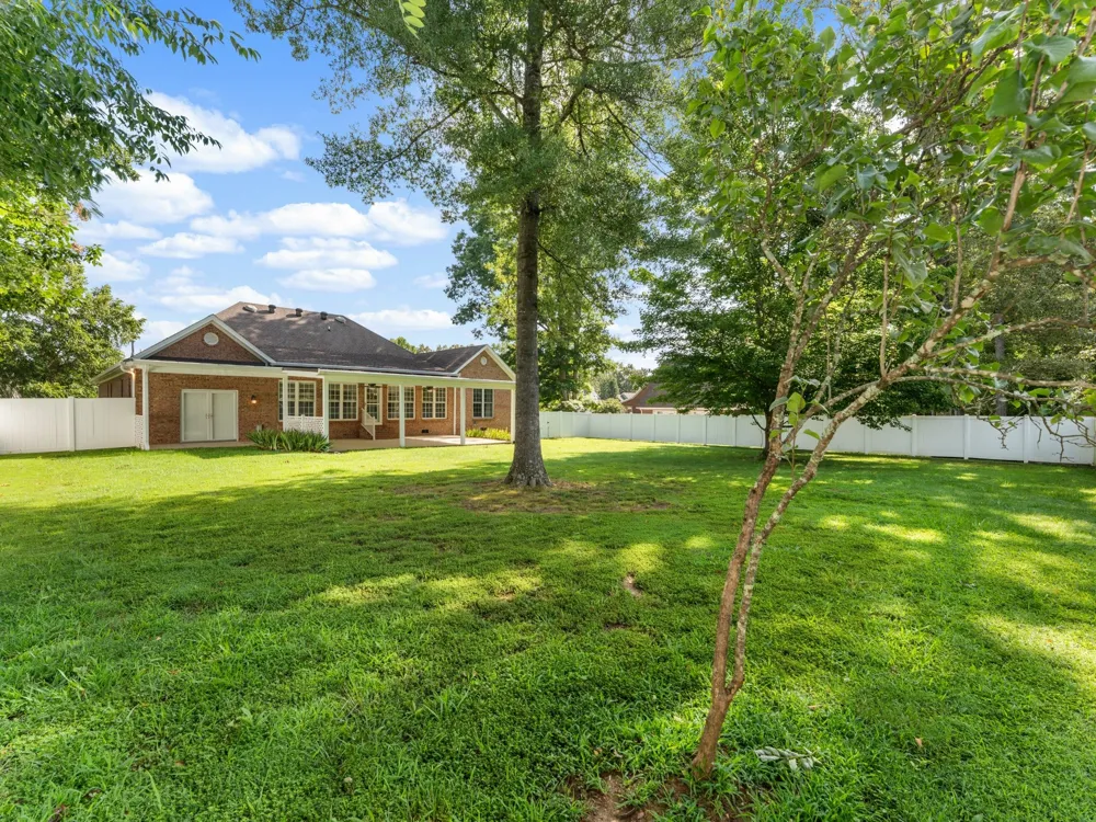 142 Heritage Cir Manchester, TN 37355