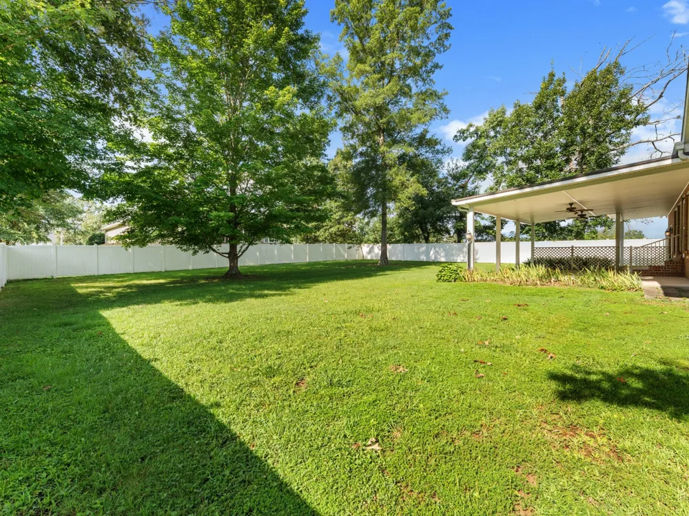 142 Heritage Cir Manchester, TN 37355