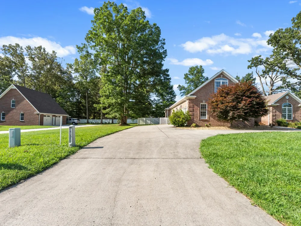 142 Heritage Cir Manchester, TN 37355