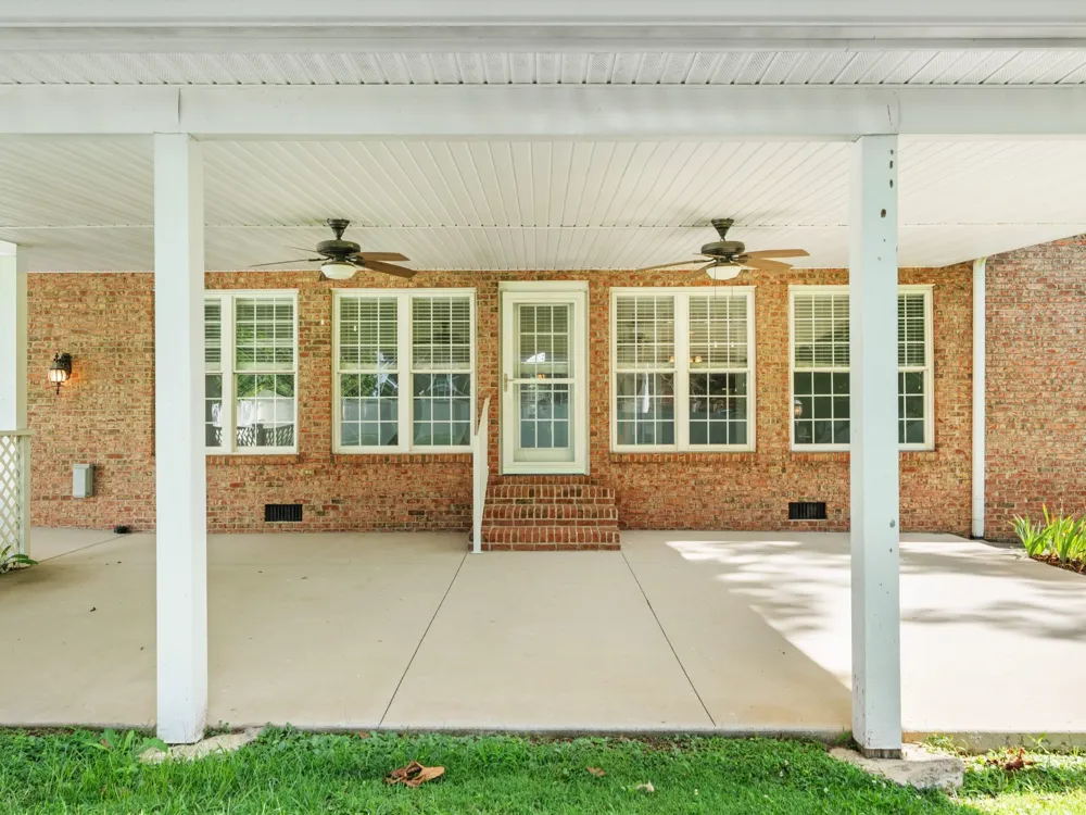 142 Heritage Cir Manchester, TN 37355