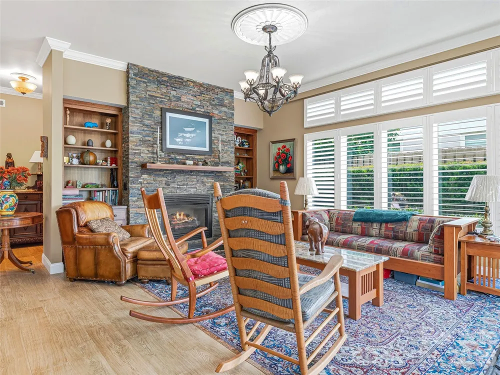 30 Dover Street Asheville, NC 28804