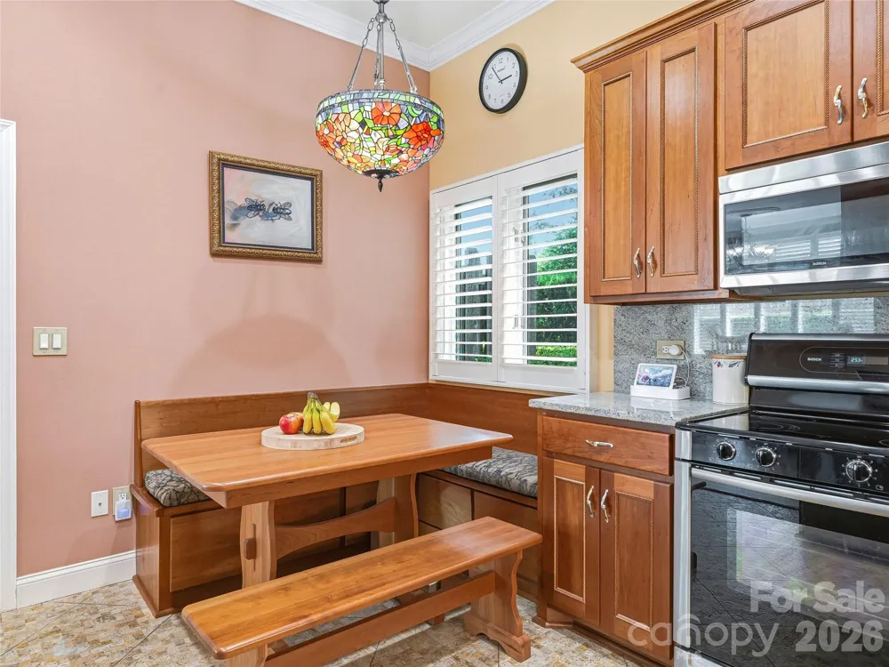 30 Dover Street Asheville, NC 28804