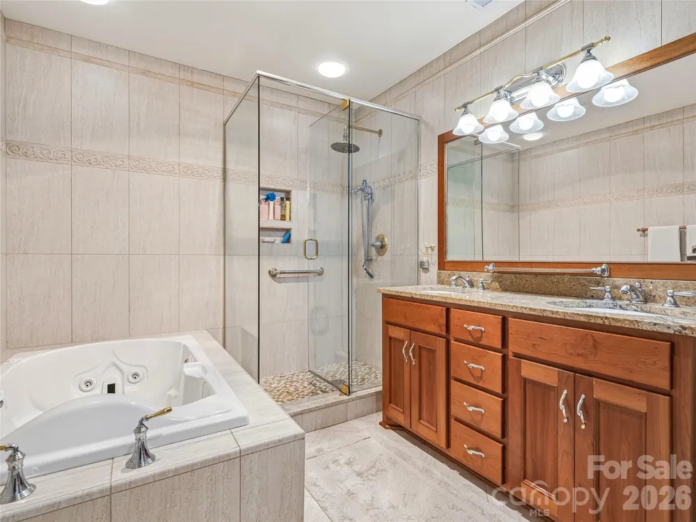 30 Dover Street Asheville, NC 28804