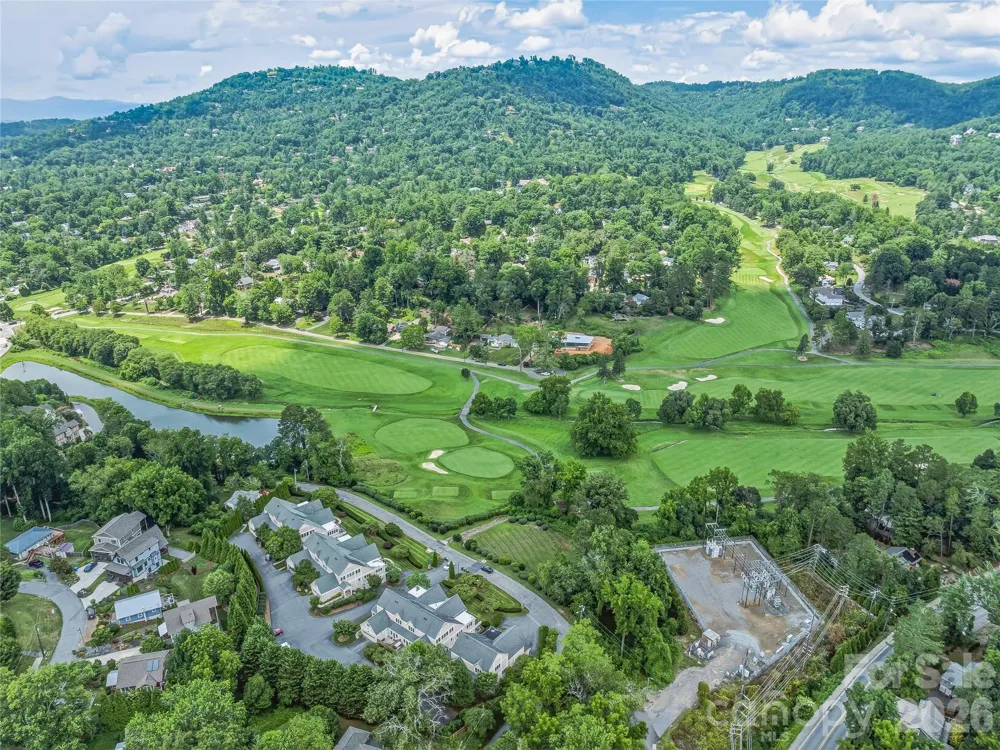 30 Dover Street Asheville, NC 28804