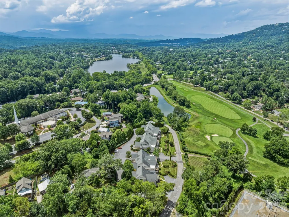 30 Dover Street Asheville, NC 28804