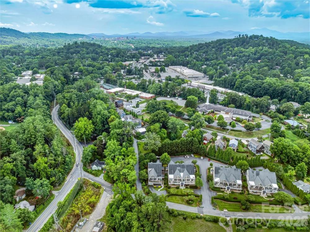 30 Dover Street Asheville, NC 28804