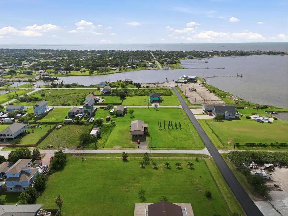 21st San Leon, TX 77573