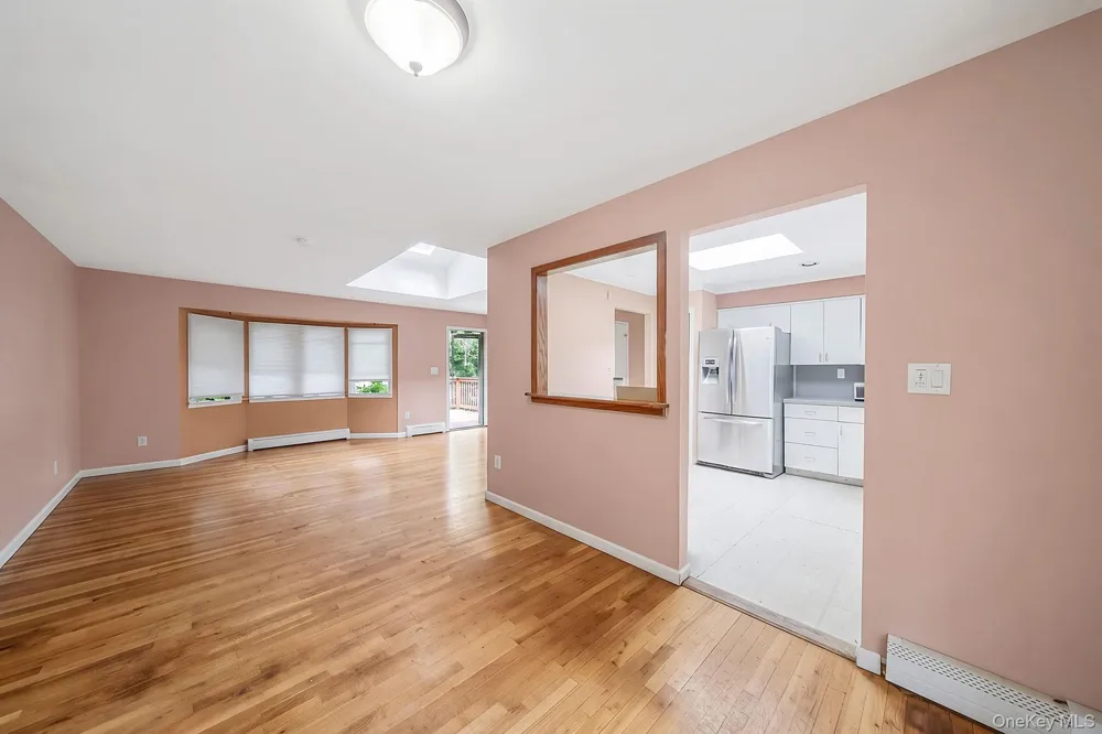11 Radio Avenue Miller Place, NY 11764