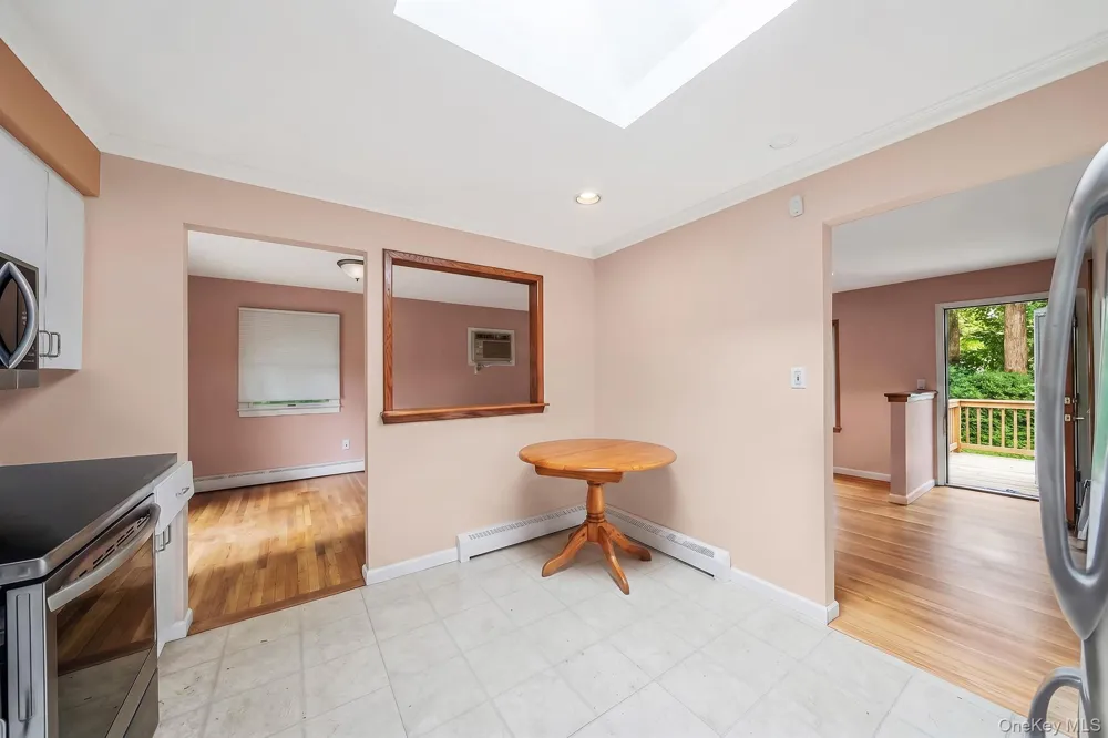 11 Radio Avenue Miller Place, NY 11764