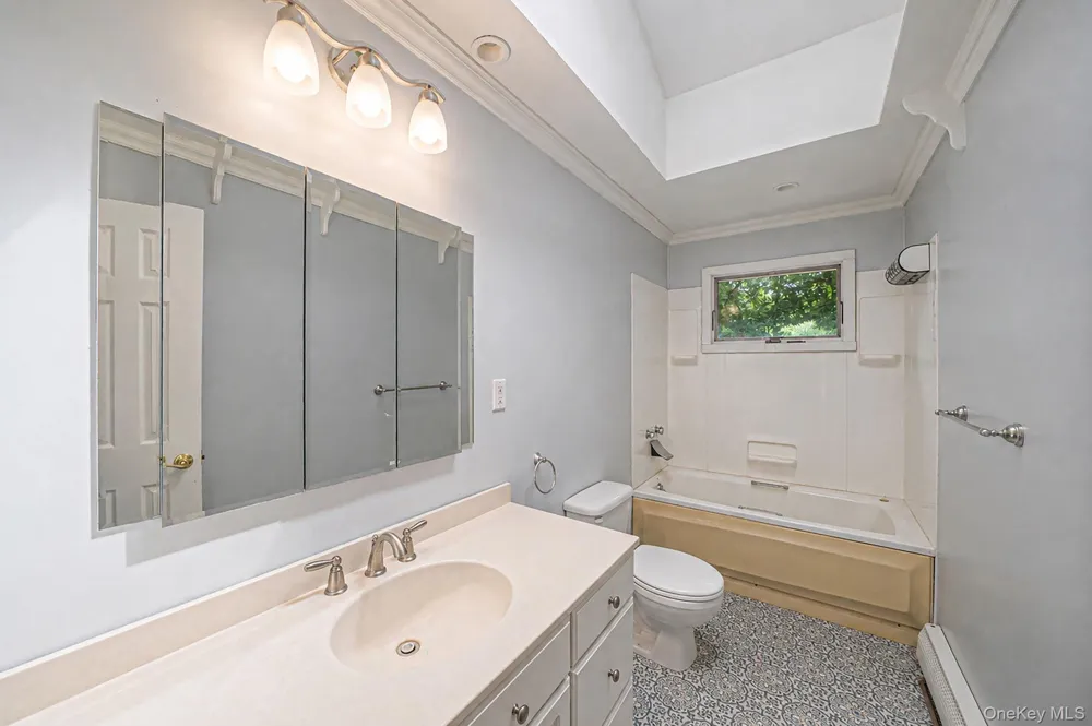 11 Radio Avenue Miller Place, NY 11764