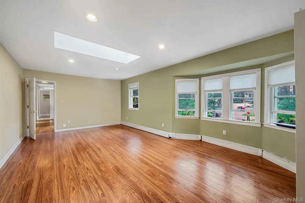 11 Radio Avenue Miller Place, NY 11764