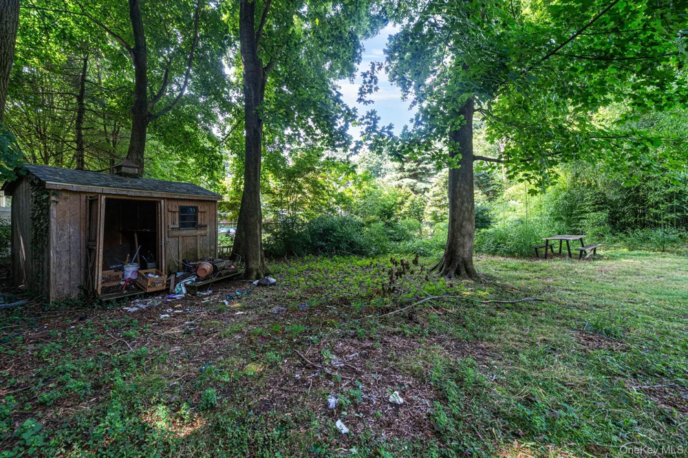 11 Radio Avenue Miller Place, NY 11764