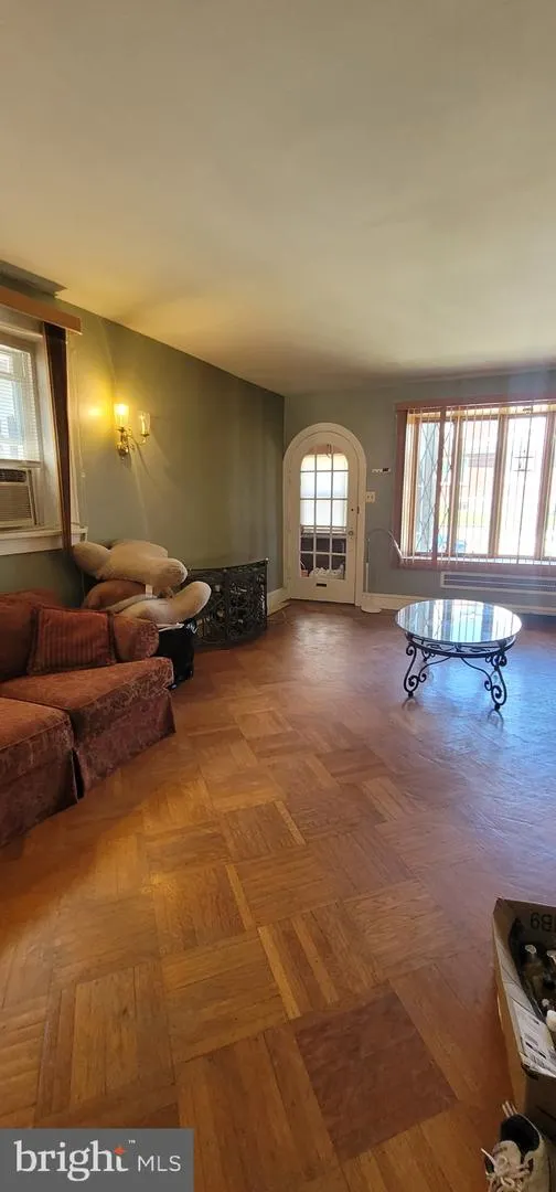 907 MACDADE BOULEVARD Lansdowne, PA 19050