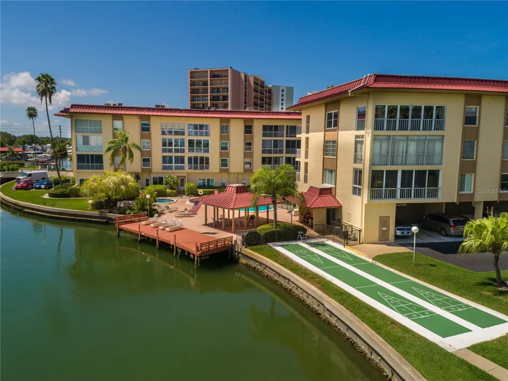 121 ISLAND WAY #334 Clearwater Beach, FL 33767