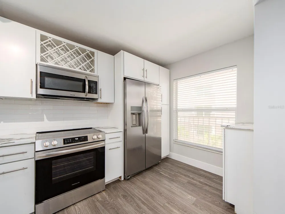 121 ISLAND WAY #334 Clearwater Beach, FL 33767