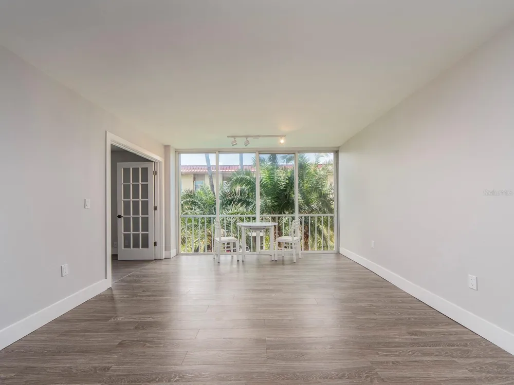 121 ISLAND WAY #334 Clearwater Beach, FL 33767