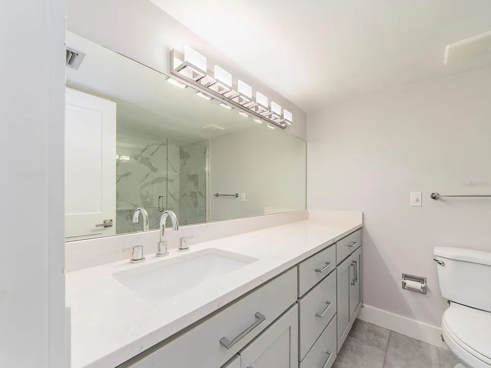 121 ISLAND WAY #334 Clearwater Beach, FL 33767