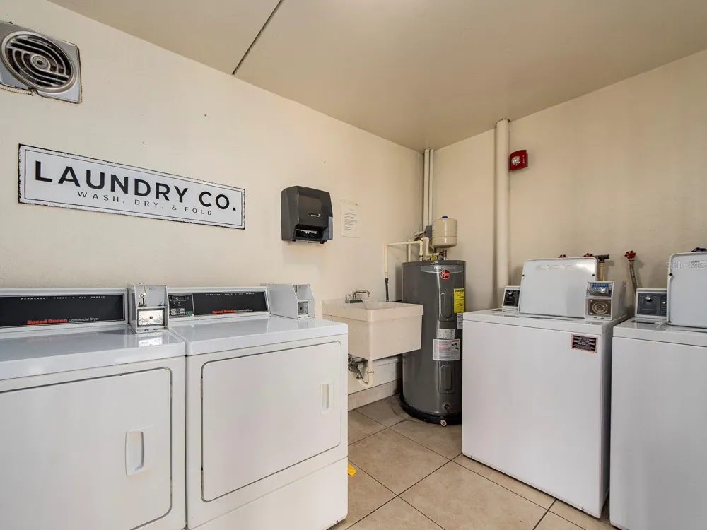 121 ISLAND WAY #334 Clearwater Beach, FL 33767