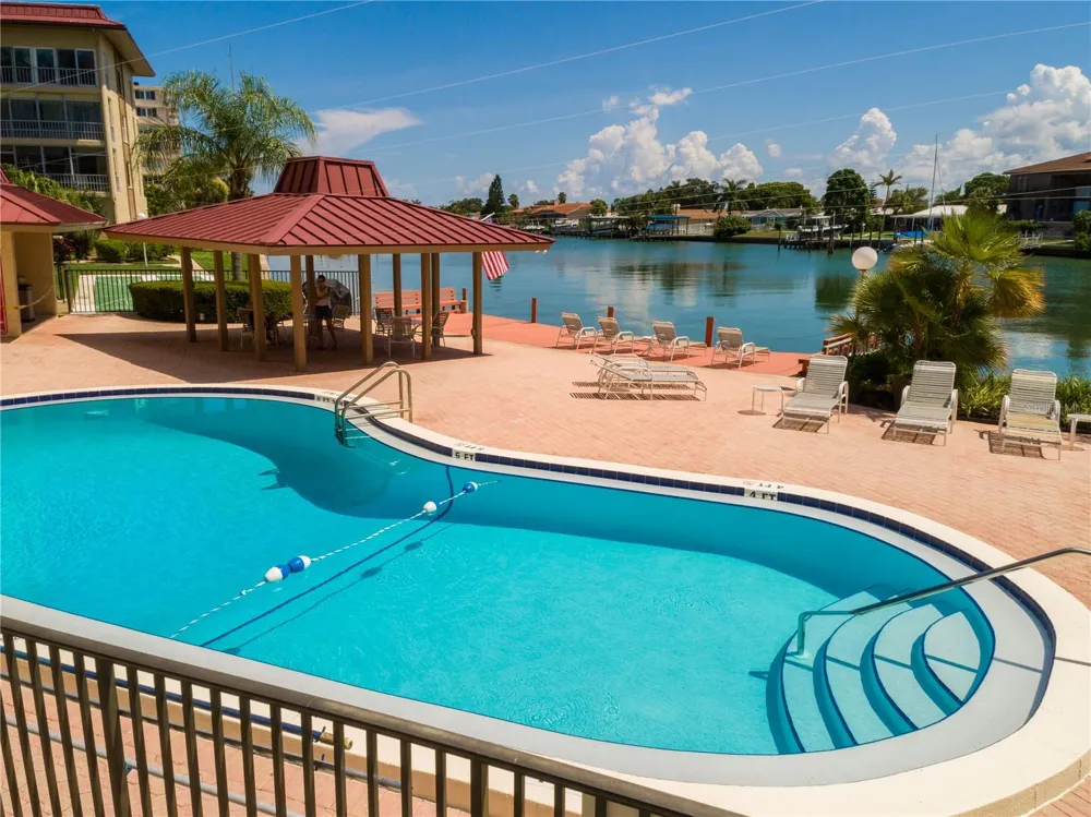 121 ISLAND WAY #334 Clearwater Beach, FL 33767