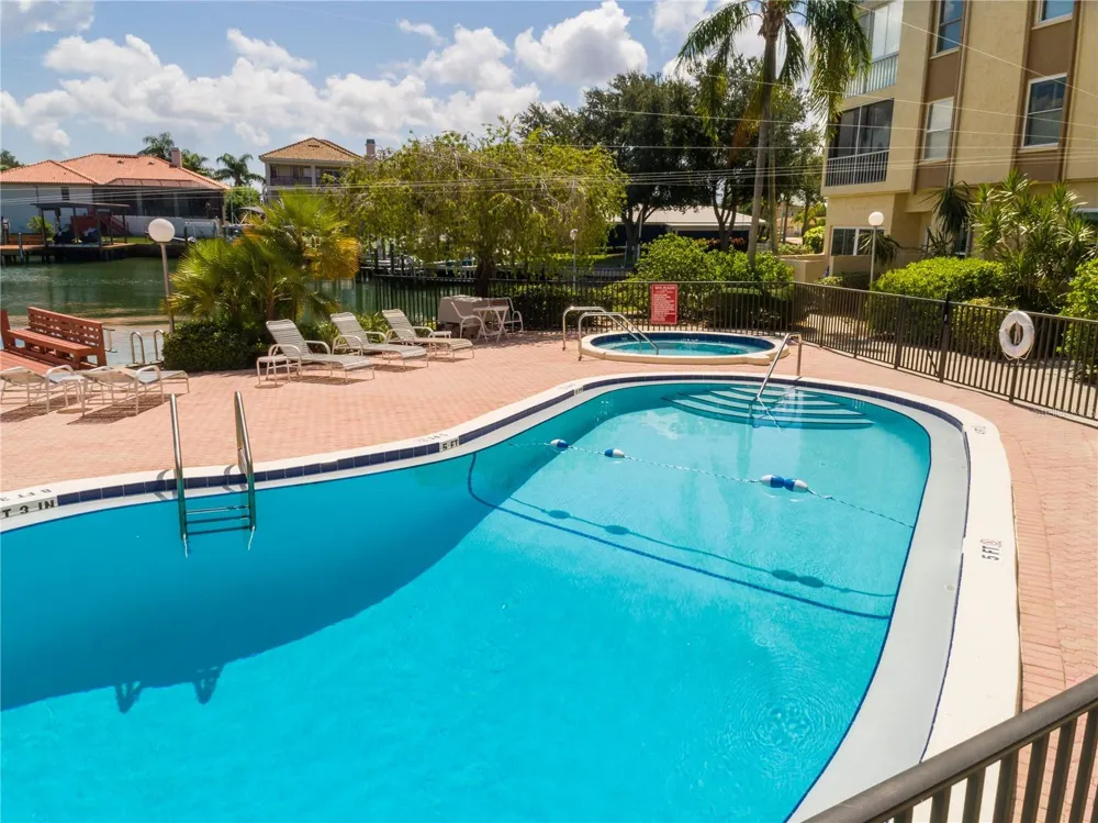 121 ISLAND WAY #334 Clearwater Beach, FL 33767
