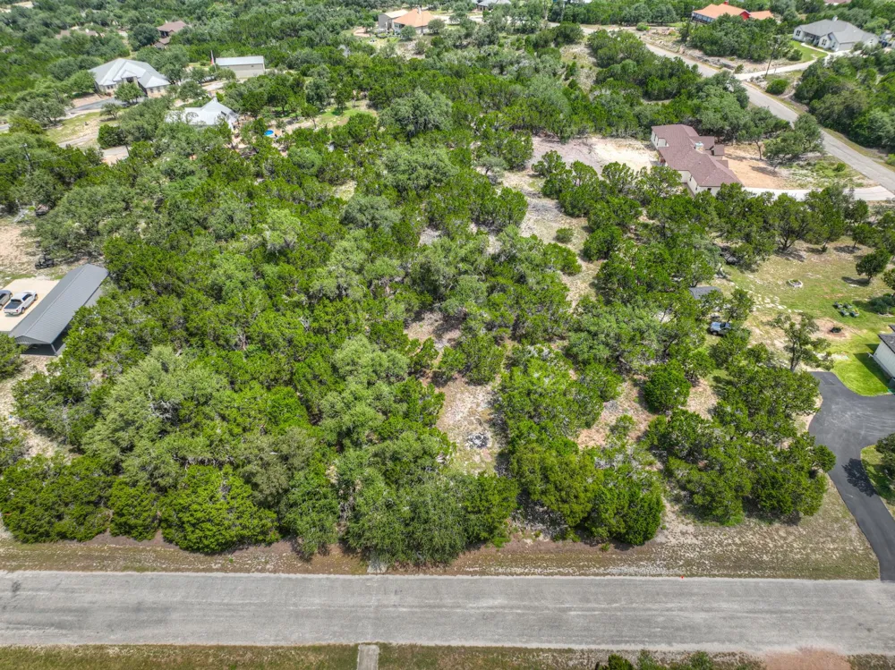 235 Flanders Fischer, TX 78623
