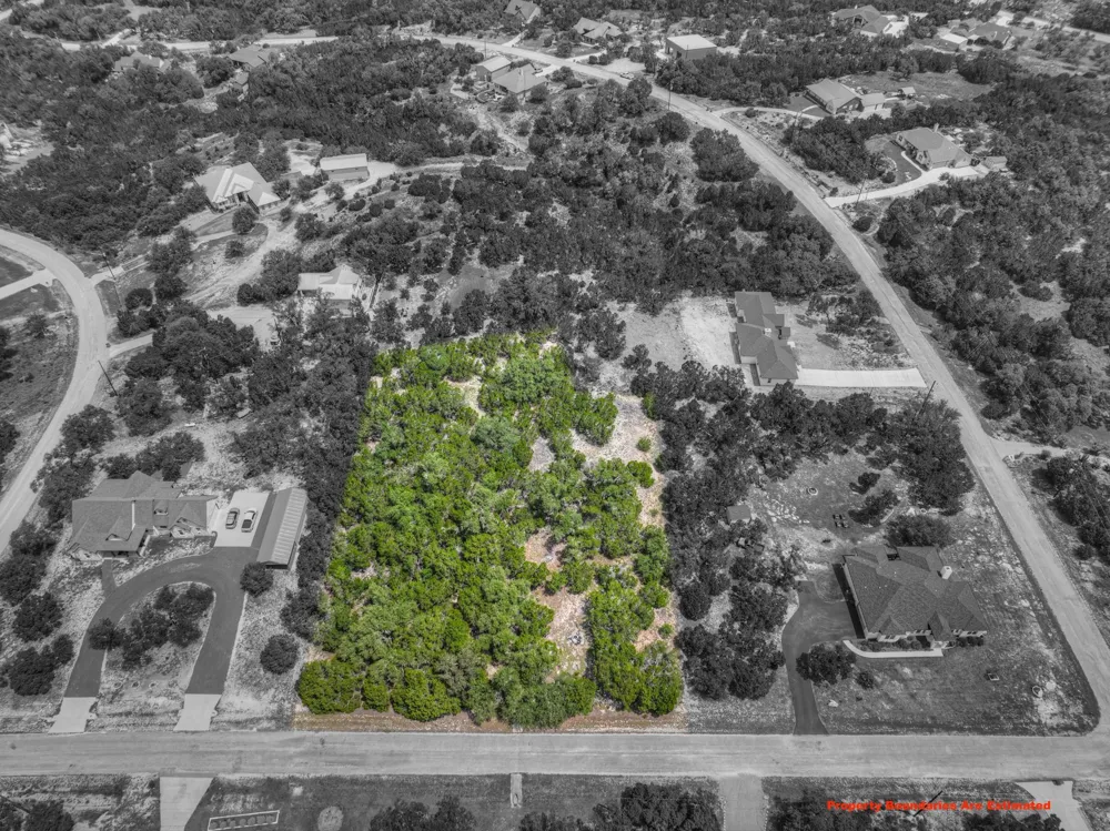 235 Flanders Fischer, TX 78623