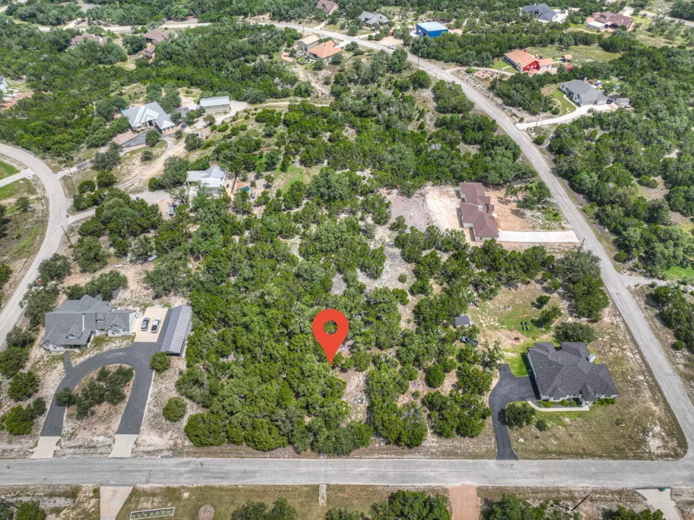 235 Flanders Fischer, TX 78623