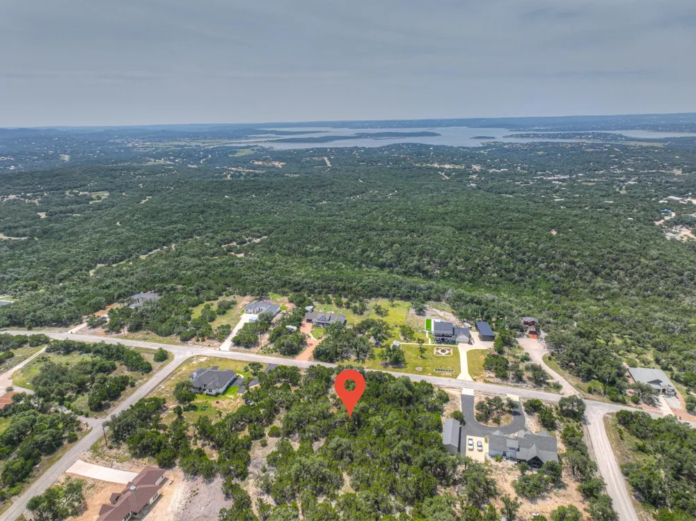 235 Flanders Fischer, TX 78623