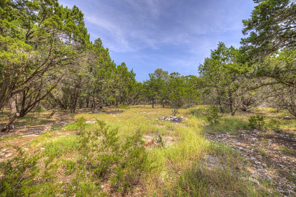 235 Flanders Fischer, TX 78623