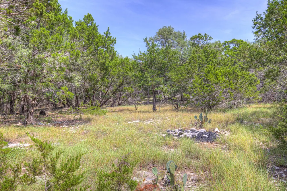235 Flanders Fischer, TX 78623