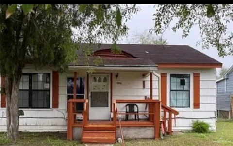 906 W Lincoln Avenue