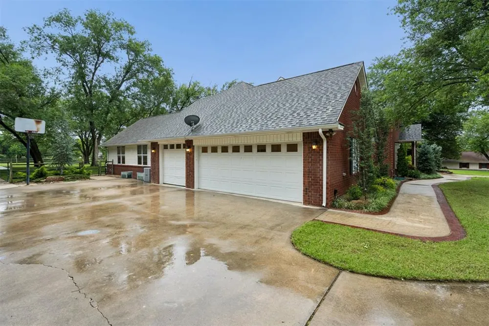 507 Reid Street Seminole, OK 74868