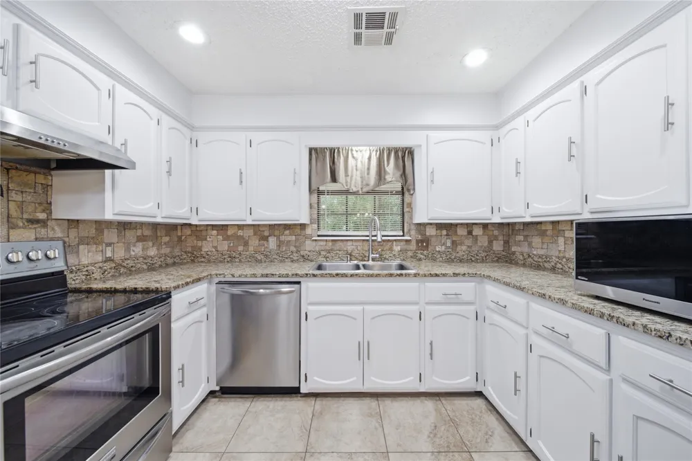 7629 E 88th Place Tulsa, OK 74133