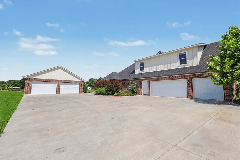 1515 County Line Road Fort Gibson, OK 74434
