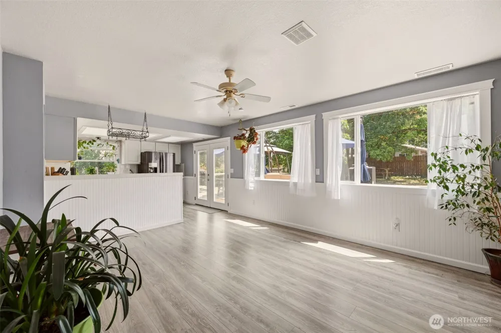 18930 SE 263rd Street Covington, WA 98042