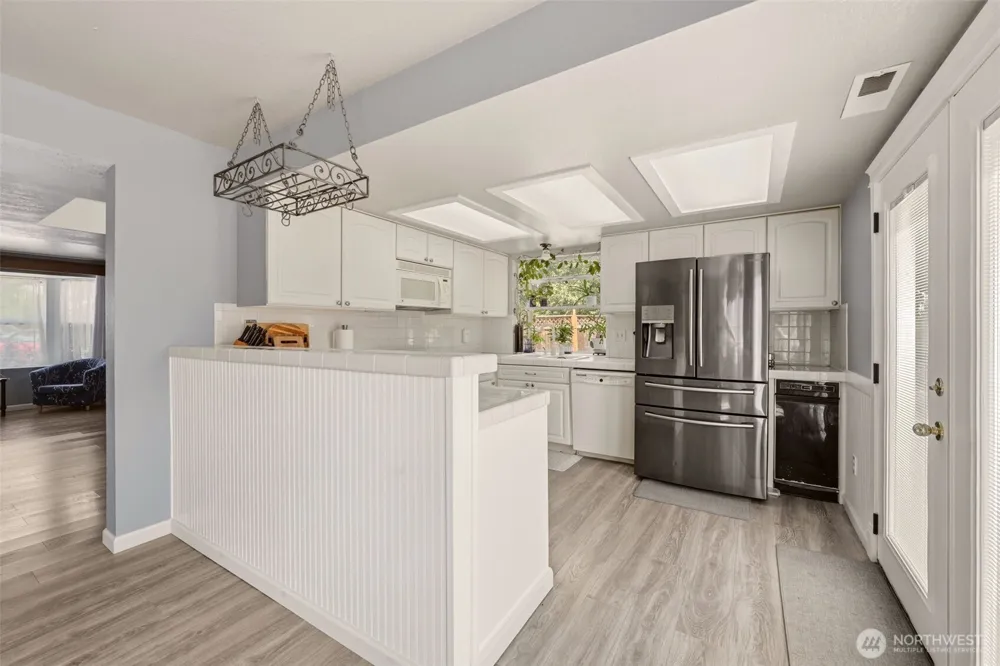 18930 SE 263rd Street Covington, WA 98042